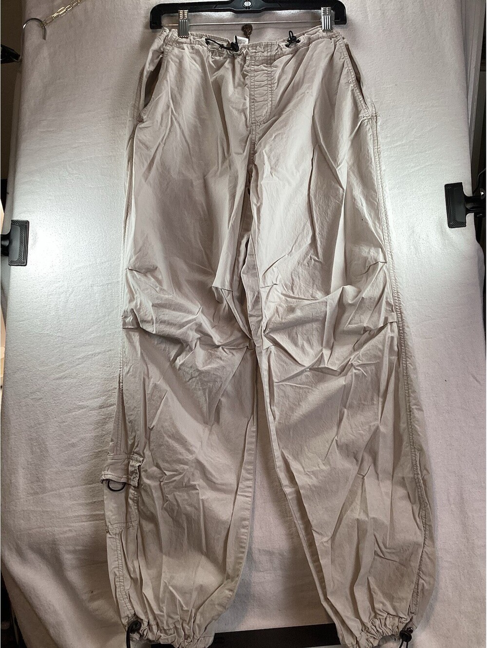 Garage Paxton Parachute Pant, Beige Size XS. Baggy. Relaxed Fit.